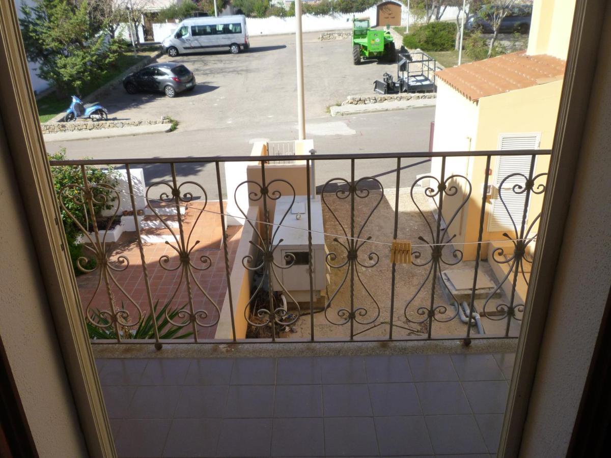 Hotel L'Ancora Санта Тереза Галура Екстериор снимка