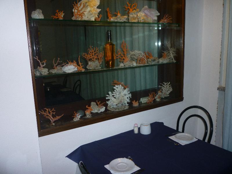 Hotel L'Ancora Санта Тереза Галура Екстериор снимка